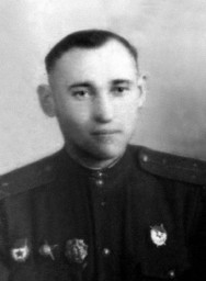 Командир 2 эскадрильи Похлебаев И.Г.